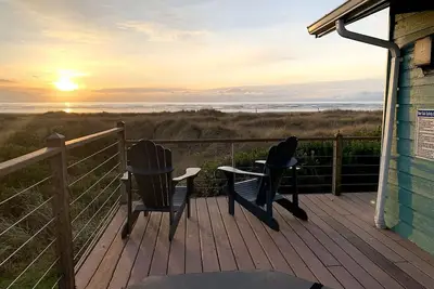 Image de Hazel`s Place- 2 bedroom Home with Unsurpassed Ocean Views