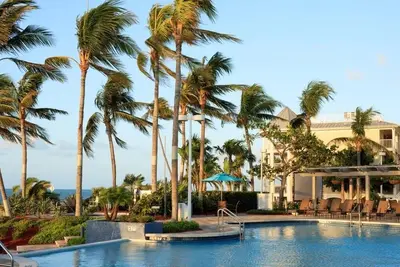 Image de Fantasy Fest Week! ! Spacious 2-Bedroom Suite Hyatt Windward Point