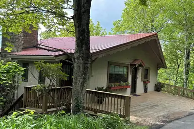 Image de Bramble Cottage - Private retreat with huge Grandfather views in Blowing Rock