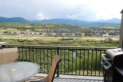 Image de 12min to Winter Park |Dog-Friendly|Mtn Views|Sauna|Fireplace