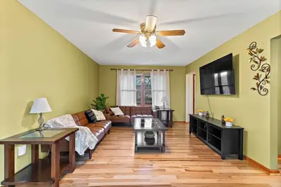 Image de Roadmap Lodging: Garden Oasis by Cedarcrest