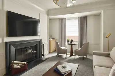 Image de 3 Pet-friendly Units! Few Minutes Drive to Bay Village Neighborhood Park