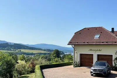 Image de Luxury 10-bed villa with view, pool, playground