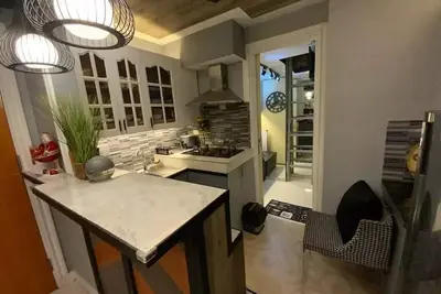 Image de Awesome Eastwood Condo Suite!