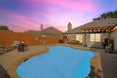 Image de Paradise, Modern Home, Pool & Hot Tub