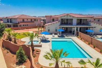 Image de Arcadia 69 | Private Pool + Hot Tub + Sports Court