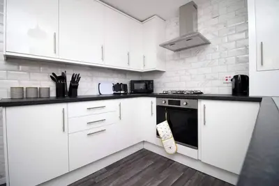 Image de **Newly Renovated home in Bristol- Discounts**