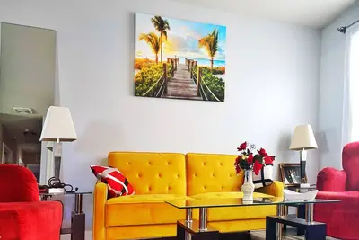 Image de Glen Burnie Haven: Your Tranquil Home Away from Home