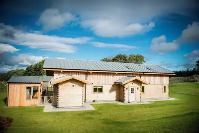 Image de Atlas, family friendly, with hot tub in Cawdor