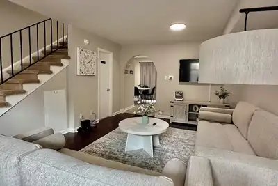 Image de Modern Townhome w/ Balcony • Walk to Fuse Stadium