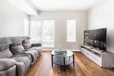 Image de Luxury Downtown Townhome w\/ Private Garage Unit 14