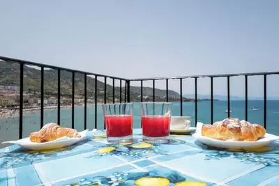 Image de House on the sea and medieval wash house in Cefalù