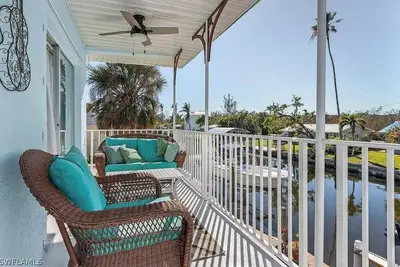 Image de Casa Florida 🌴 waterfront home with boat ramp