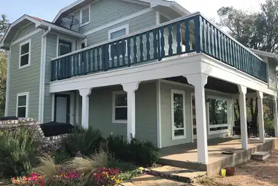 Image de Lake Front Home with Views! 10 miles from Downtown