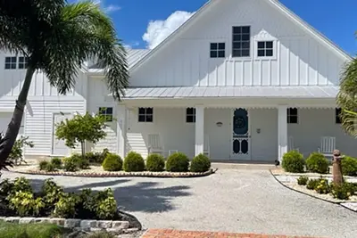 Image de Tropical Paradise near Vanderbilt Beach and Ritz Carlton