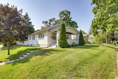 Image de Lovely Home in South Bend: Walk to Notre Dame!