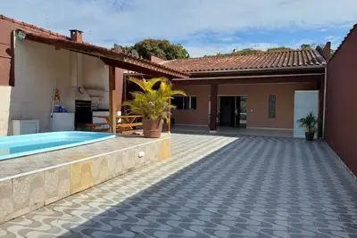 Image de Casa Para Aluguel de Temporada em Ubatuba com Piscina