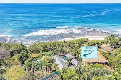 Image de Beachfront - Playa Negra Surf & Sunset / Steps to Beach with Private Access!