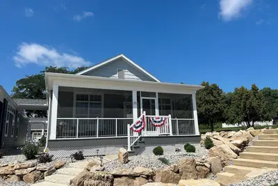 Image de New Bay Point Cottage at Waterview