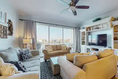 Image de Waterfront condo in the heart of Clearwater Beach with balcony