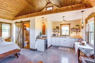 Image de Private Home w\/ Hot Tub & Rio Grande River Access!