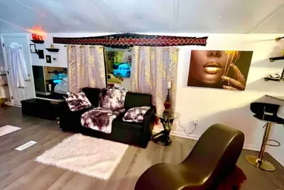 Image de The Hothouse-Couples Escape: Play-Relax-Reconnect\n