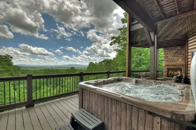 Image de Sunrise Vista Lodge - Mountain Views & Fireplaces!