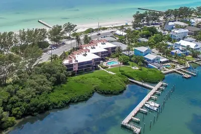 Image de Coquina Moorings 205 ~ Beach, Bay, Pool, Docking