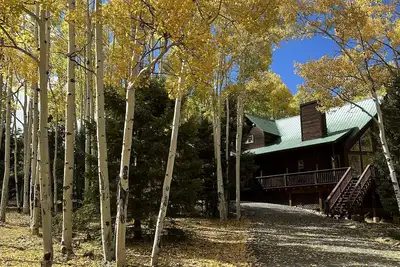 Image de Via del Rey Luxury Chalet 3br. Perfect Central location1. 5 mi to Af village.