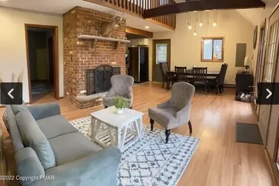 Image de Cozy Poconos Cabin Getaway Kalahari & Great Wolf Lodge, Casinos, & Ski Resorts