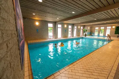 Image de Joli chalet dans un parc de vacances, à côté du parc national Hoge Veluwe