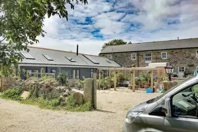 Image de Beautiful converted stable barn is nestled just above St Ives, Cornwall sleeps 6