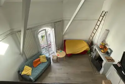 Image de Le charme d'un grand duplex près de la Tour Eiffel, idéal pour les familles