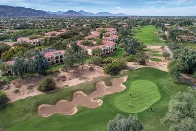 Studio Suite, Sleeps 4, Kitchen, Patio, at Legacy Golf Resort! !