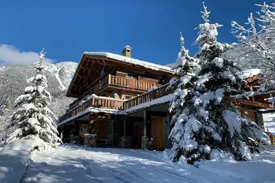 Image de Chalet Ruitor, chalet 500 m2 luxueux de caractère.