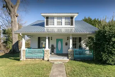 Image de Heart of Hendo {5 Beds }