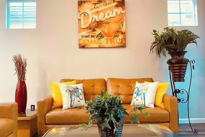 Image de Quiet and Civilized Community ,Big Rv Parking,Five-star reviews on website air….