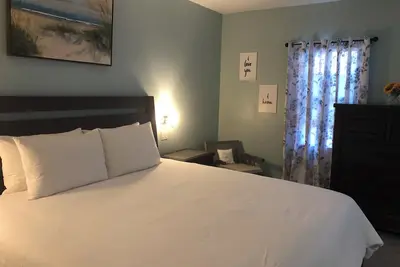 Image de 1 B/R Unit, just150 Steps to Grace Bay Beach-Adults Only