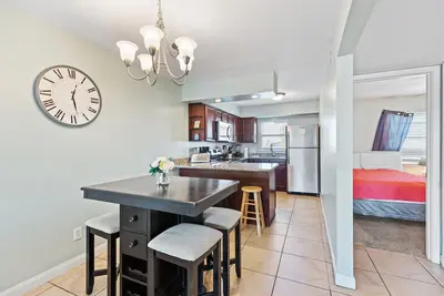 Image de Great condo in Villas by the Gulf A-2! Sleeps 6-8! 3 min walk to the beach! !