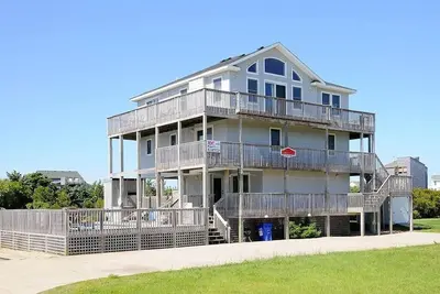 Image de 1-lot Oceanside 6 Bedroom Home, Private Pool, Pet Friendly, Private Beach Access