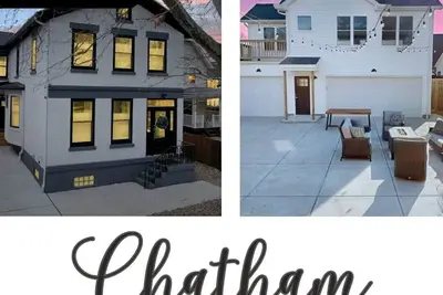 Image de The Carriage House and The Chatham Manor | Hot Tub