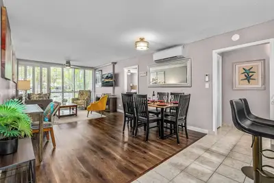 Image de Royal Mauian #201 A/C, Great Location, Great Rates, Close to Kam Beaches!