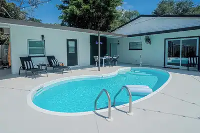 Image de 4-bedroom vacation home near Tampa Riverwalk - 6-minute drive