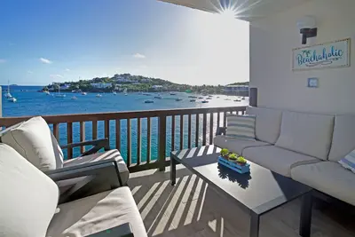 Image de Villa Del Mar - Ocean Front Renovated Condo at Cowpet Bay