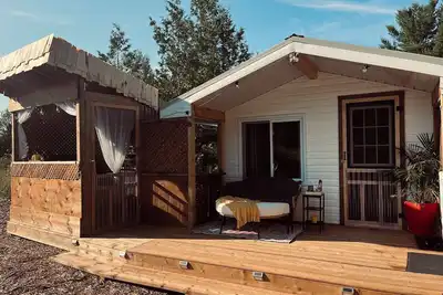 Image de Modern Glamping Cabin