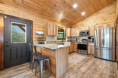 Image de Bigfoot Bluff Cabin in Kiamichi Mountains