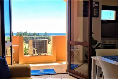 Image de A glimpse of the sea at Sea view Apartment, 800 meters from Poetto Beach