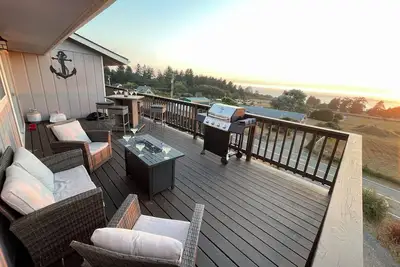 Image de Ocean View - Fire Pit - Game Room - Redwoods - Casino