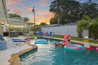 Image de Stunning 4br/2ba w/in-ground pool, 5 min to beach