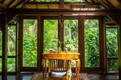 Image de Art river house - Antique tranquil retreat